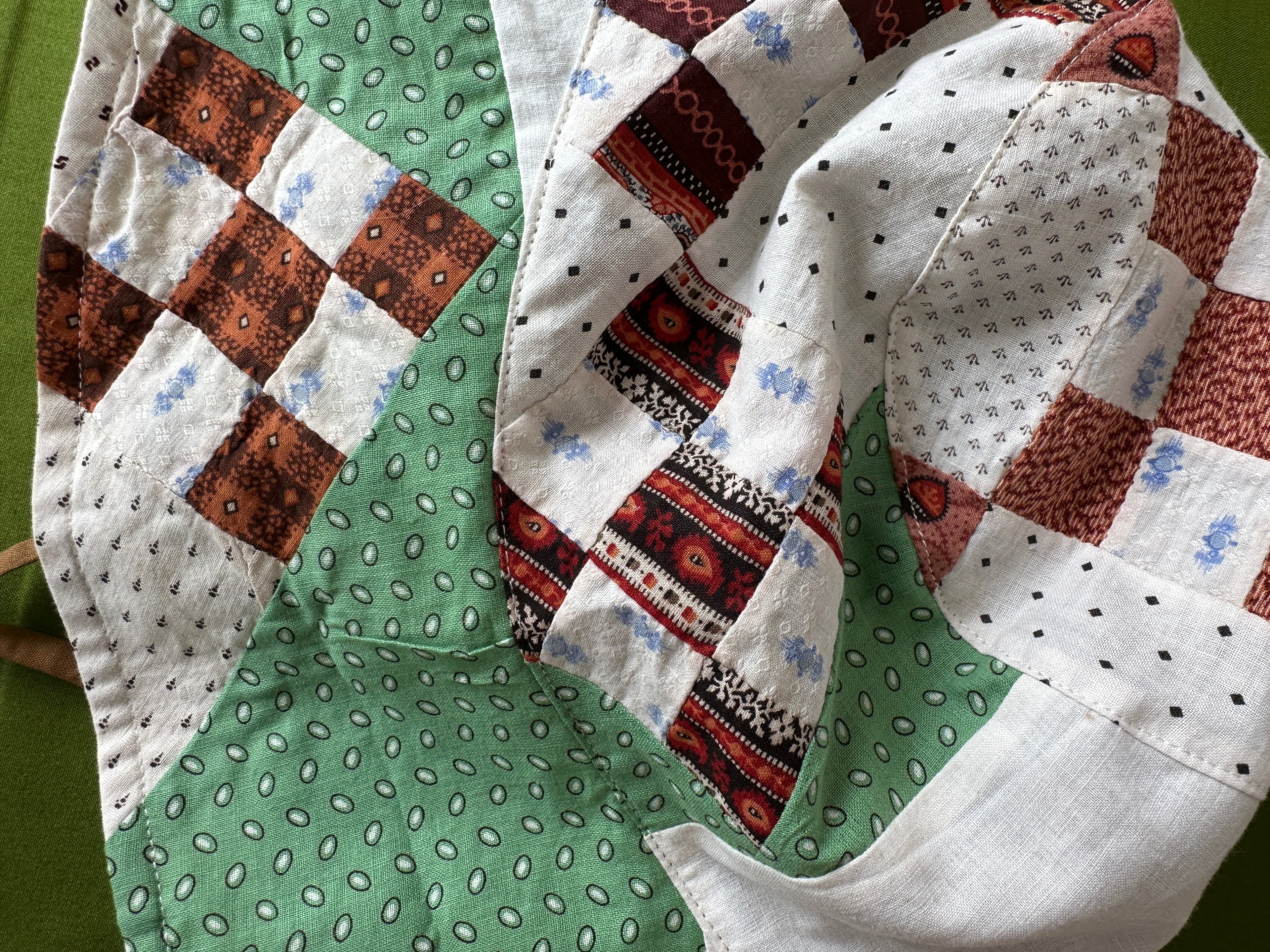 BoonYi Hat | Vintage quilt