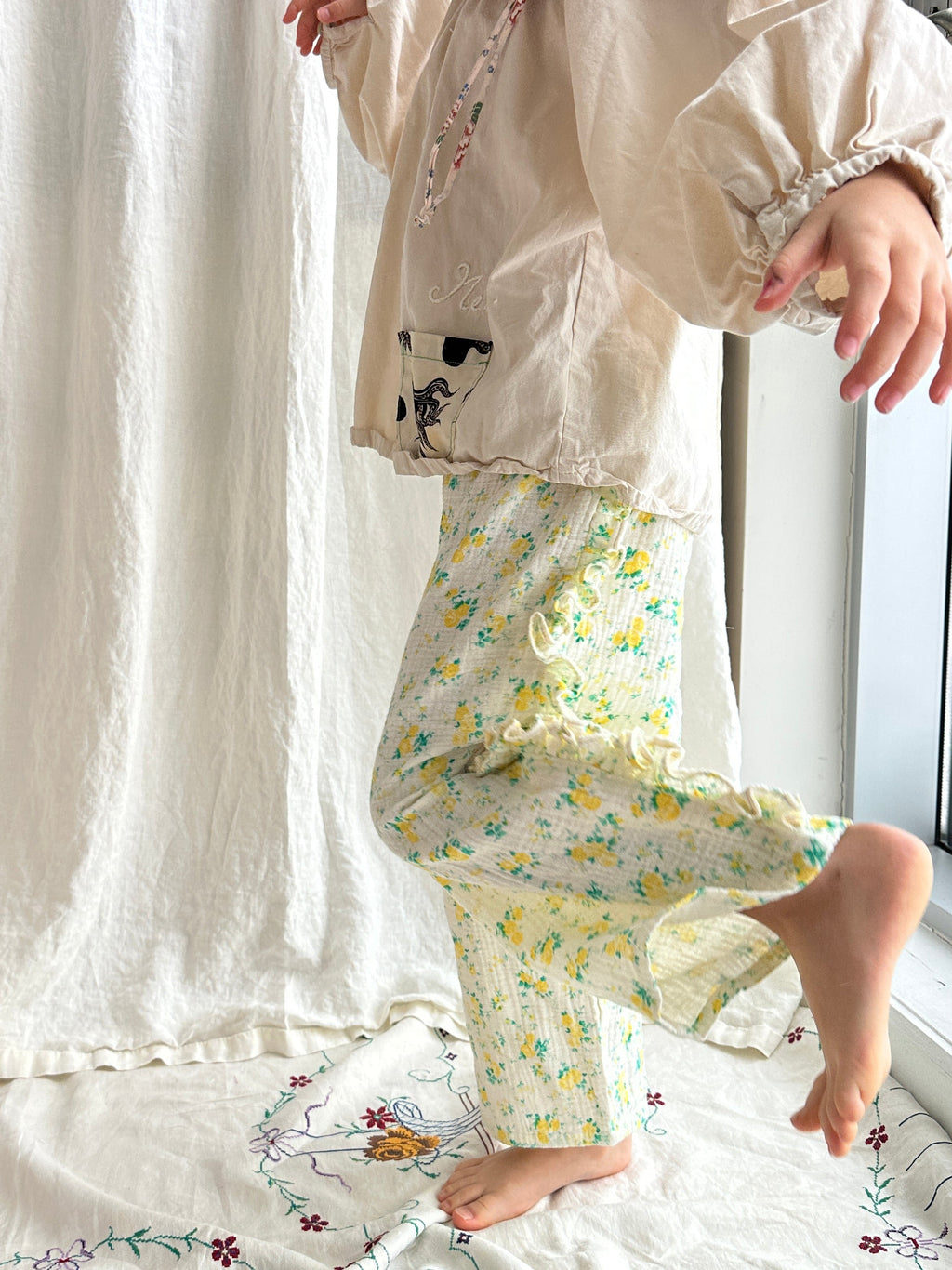 Gojengee Pants- Buttercup Ruffle