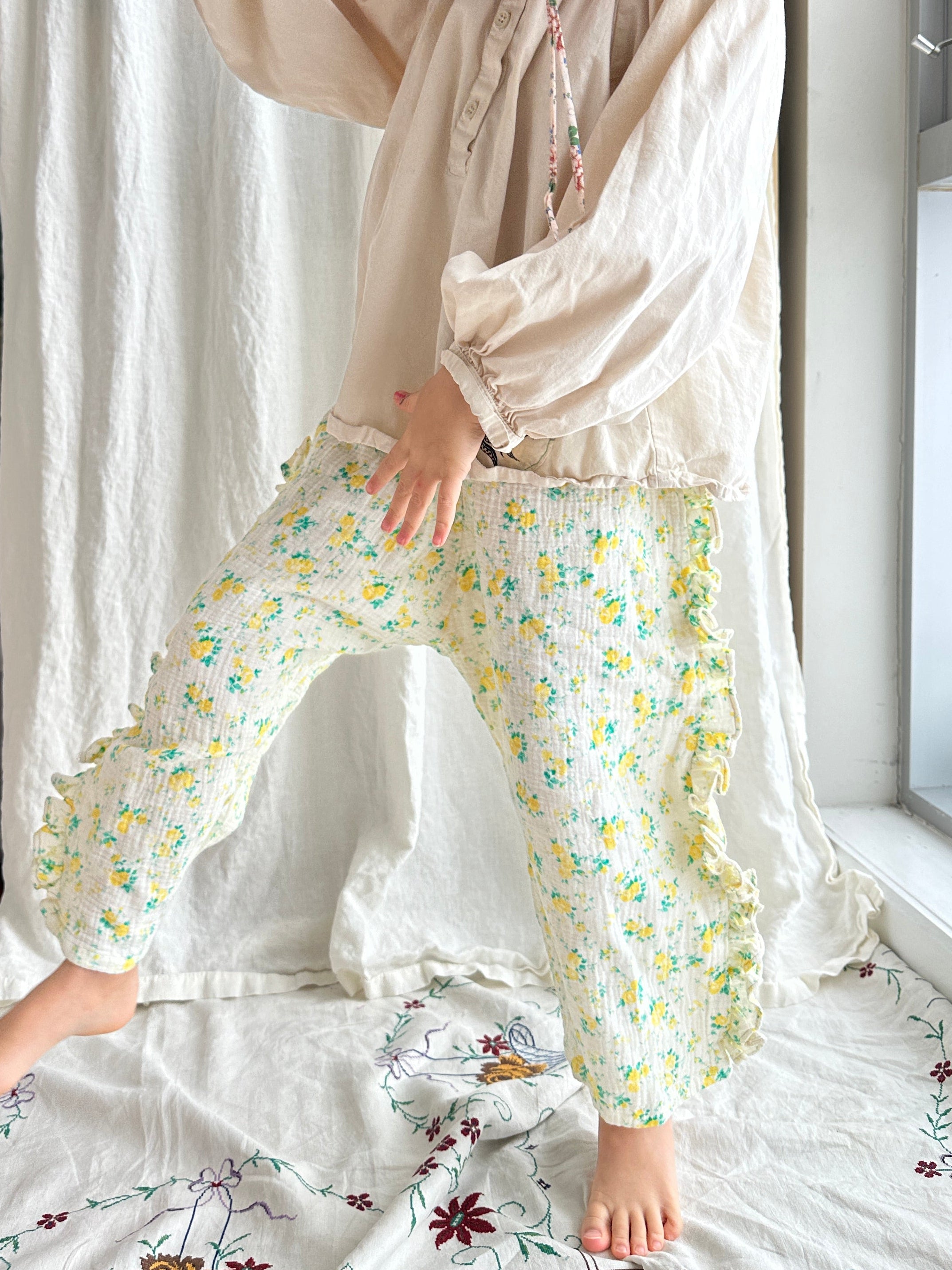 Gojengee Pants- Buttercup Ruffle