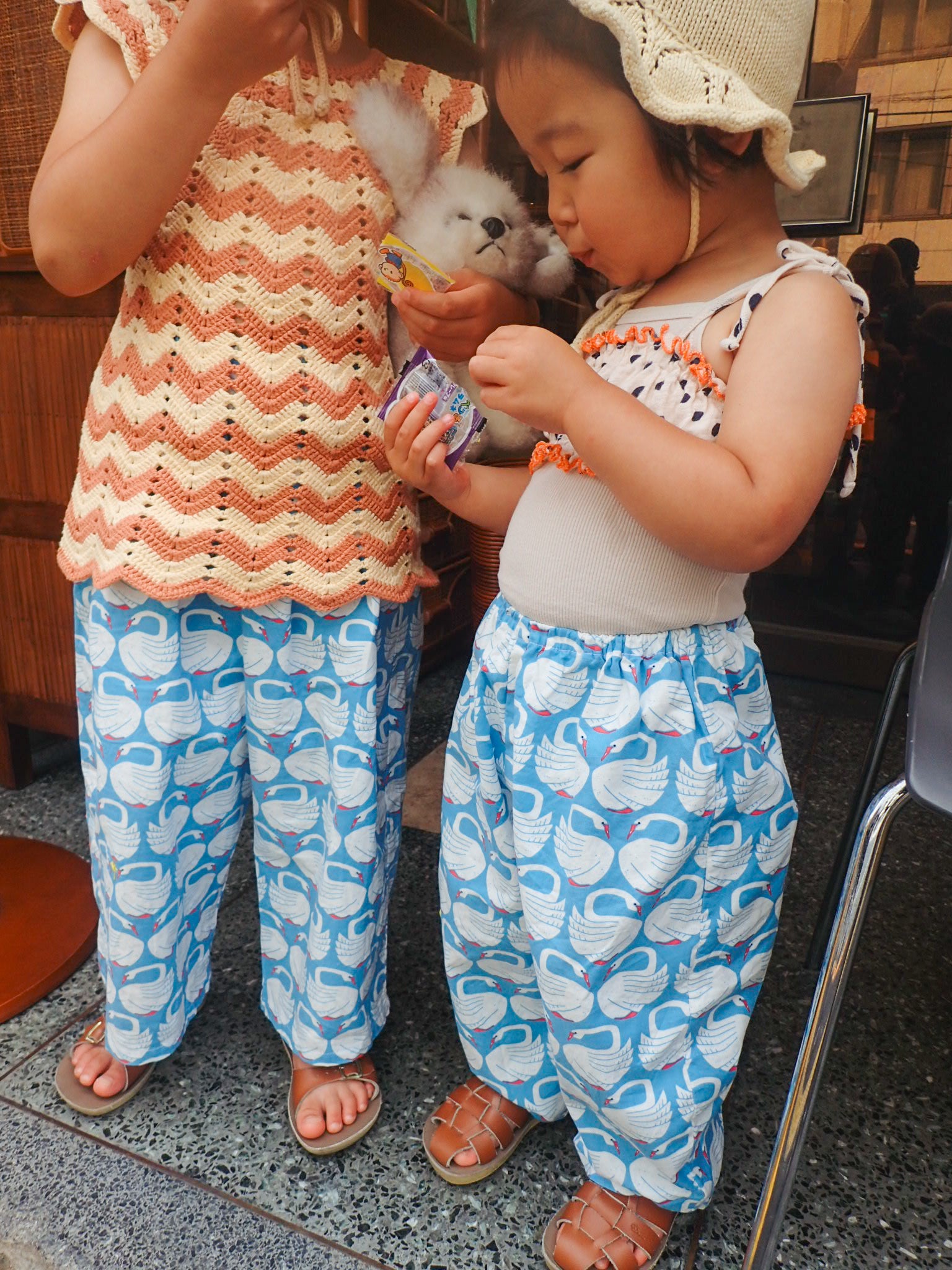 Gojengee Pants - Loving Swan