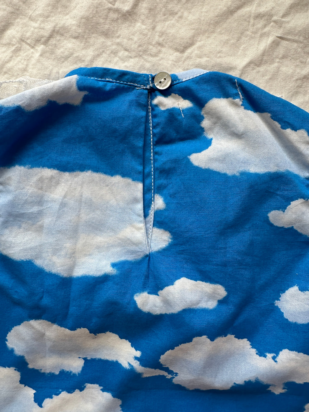 Mal Soon Top | Cloud lovers