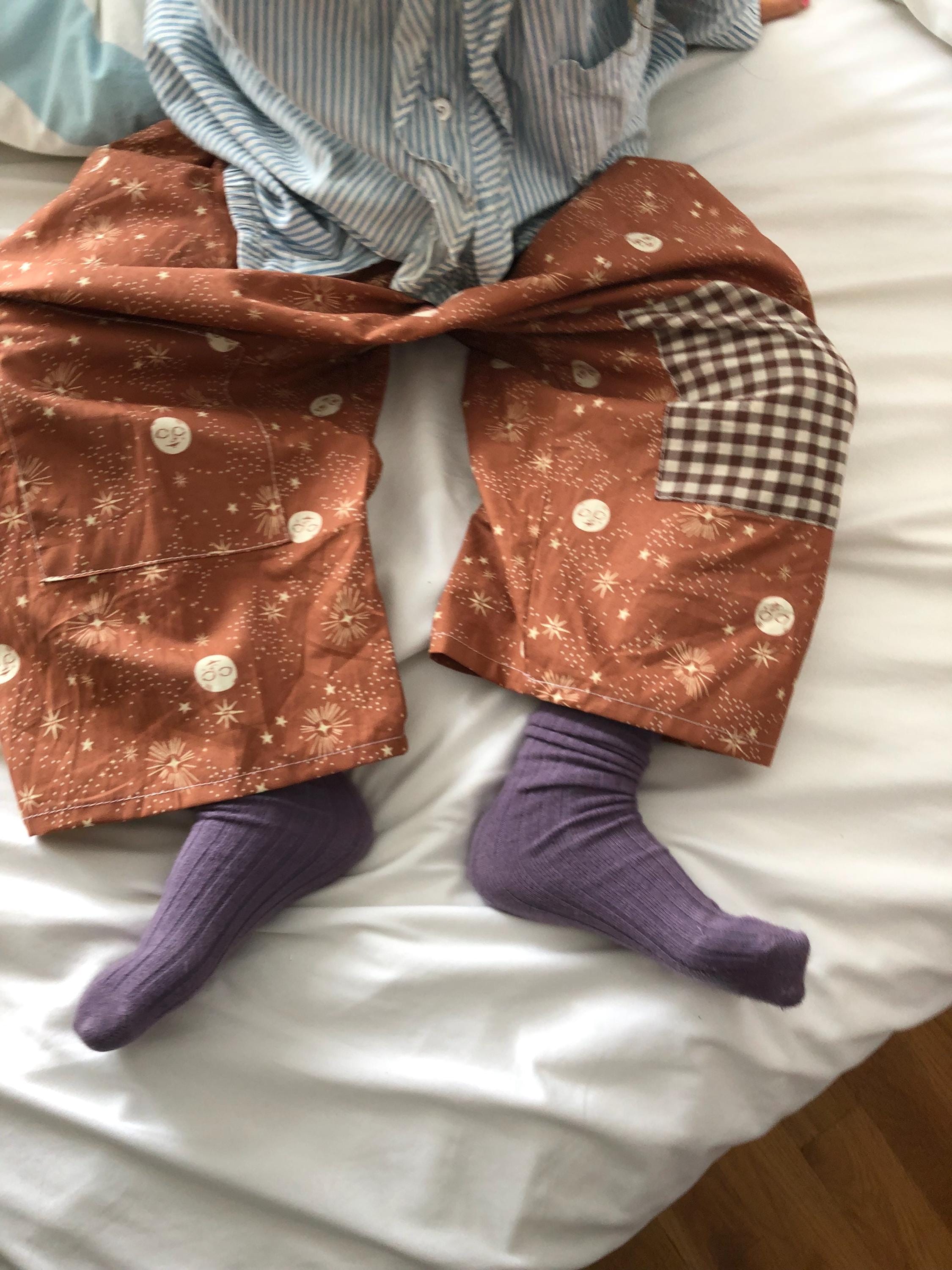 Gojengee Pants: -Good Spirit