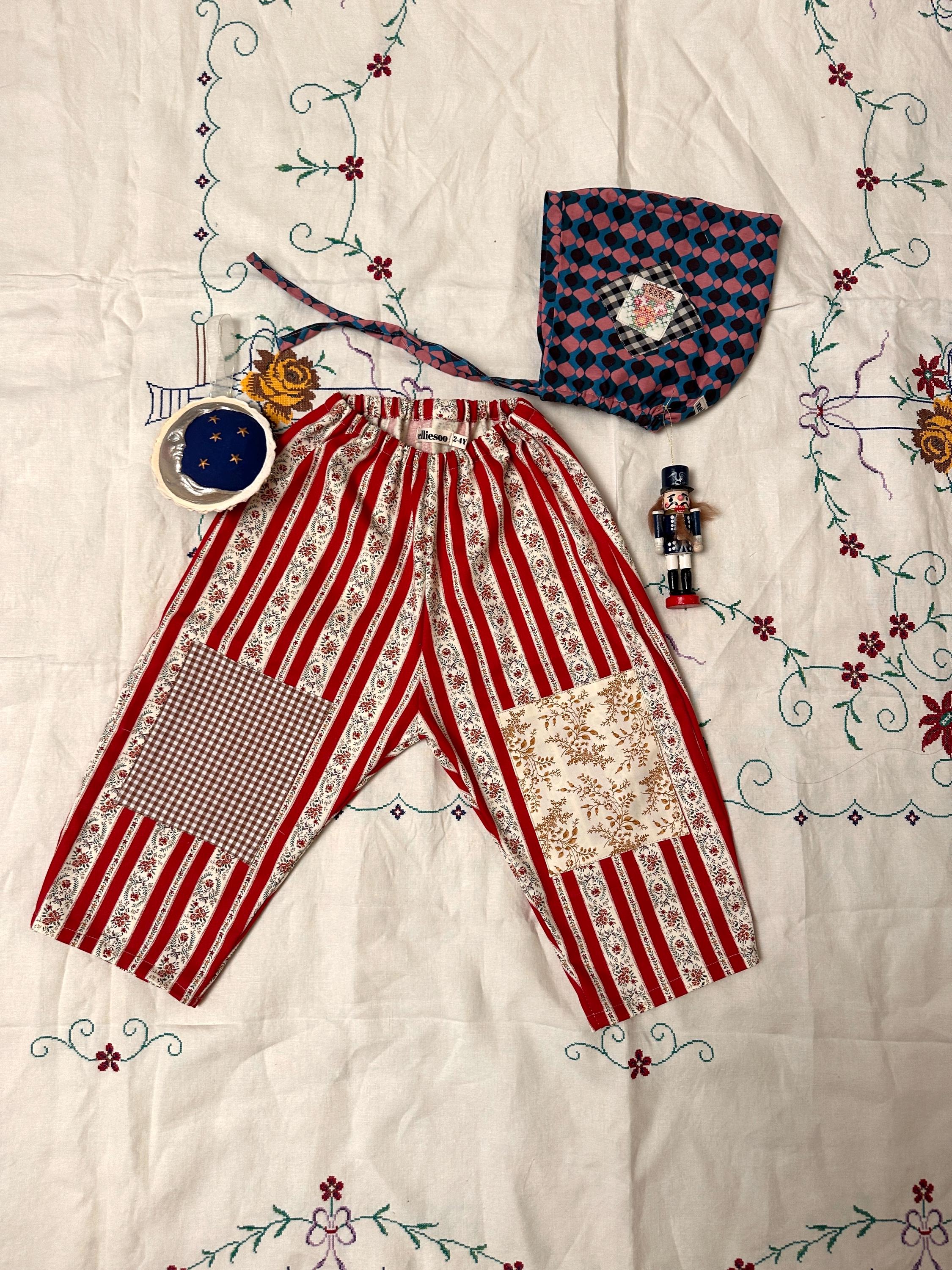 Organic Cotton Kids Loose Fit Pants: Red stripe vines size 2-4Y