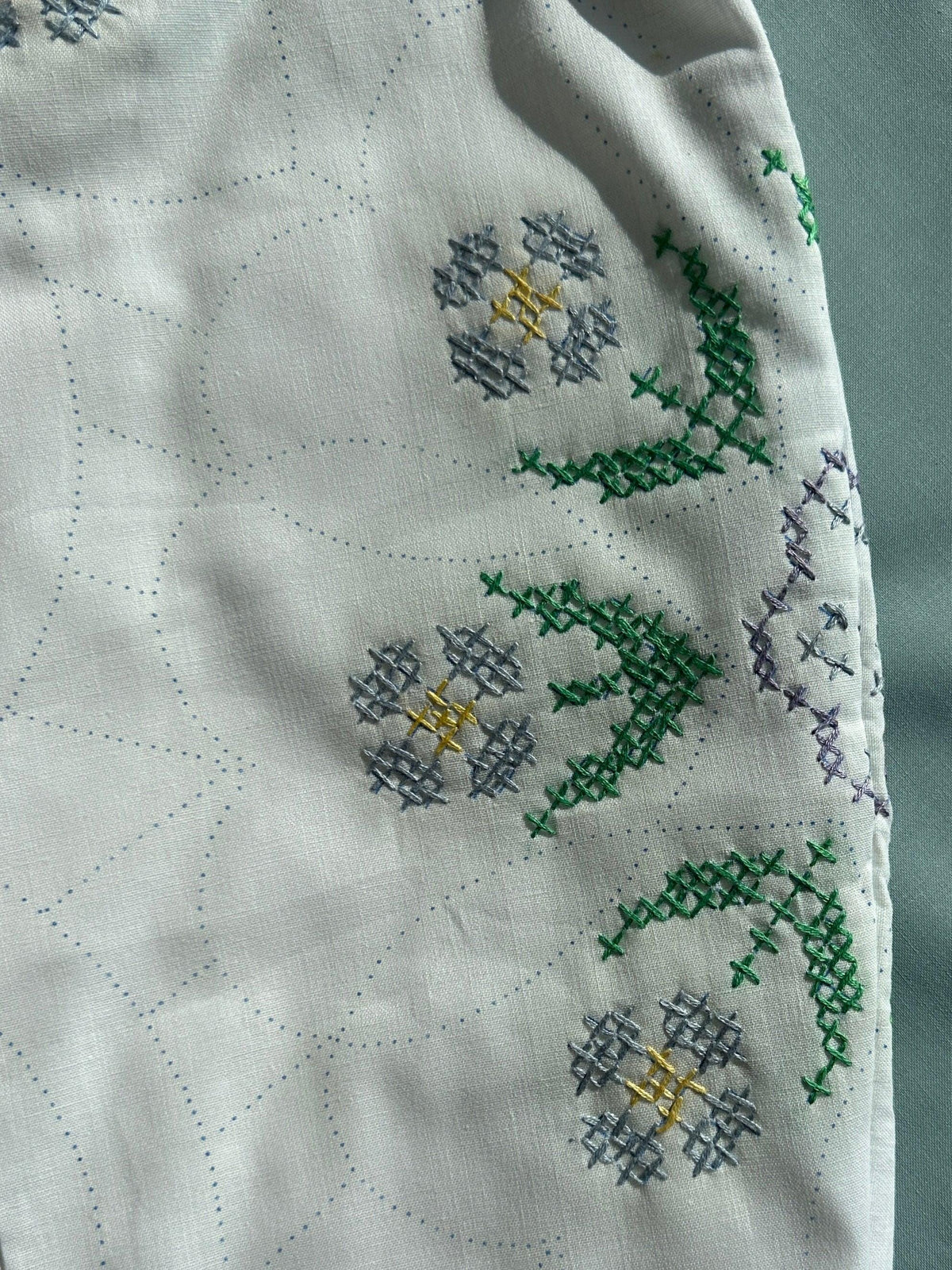 Quilt Gojengee Pants- Lavender Cross-Stitch