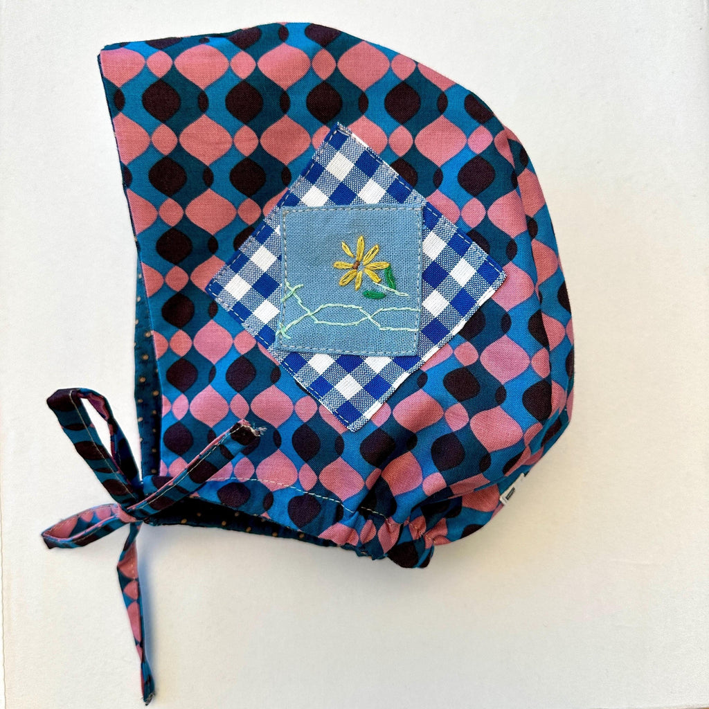 Bonnet hat